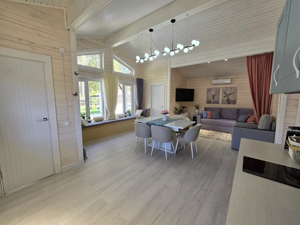 Уютный дом с баней у березового леса