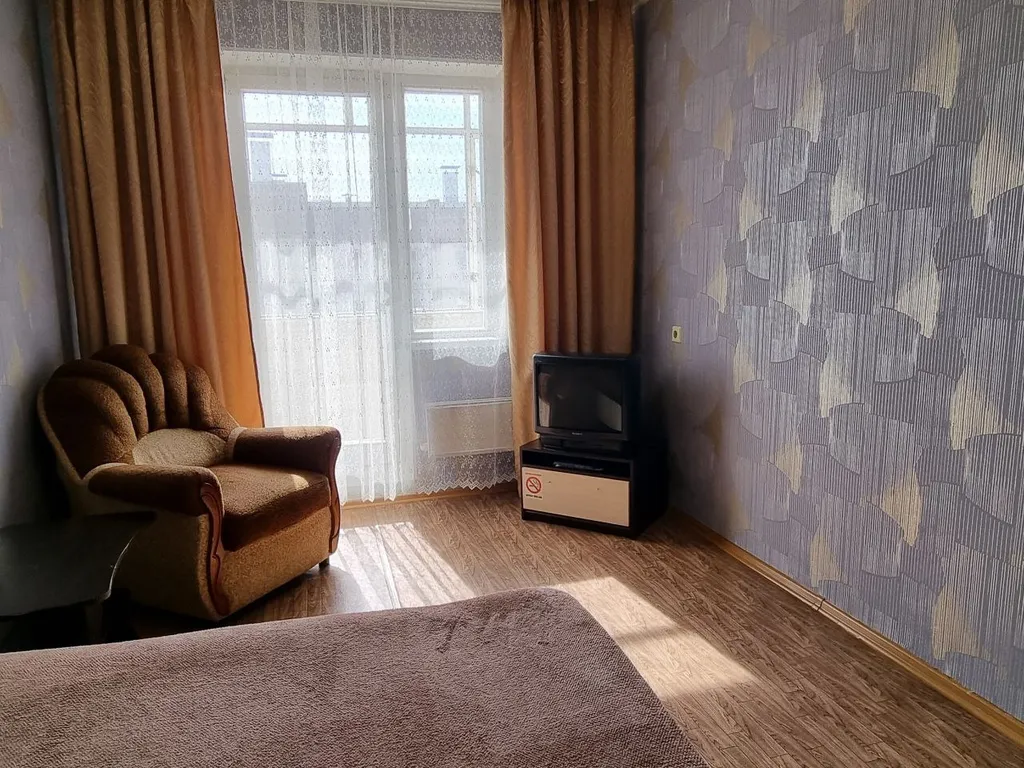 Квартира Однокомнатная квартира в 1 километре от ТРЦ Планета — Красноярск