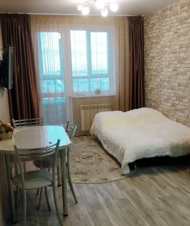 Квартира находится рядом с аэропортом