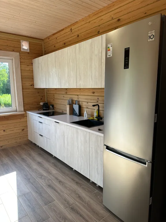 Уютный дом на берегу Горьковского моря