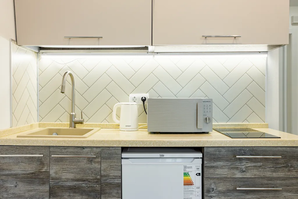 Стильная студия с балконом у метро