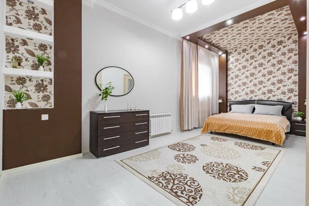 Просторная квартира в Золотом квадрате рядом с Байтереком