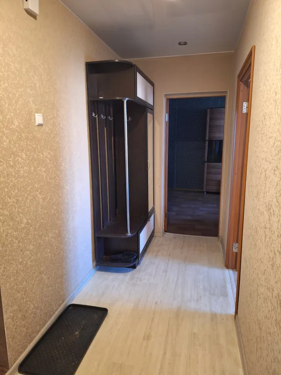 Квартира Уютная 2-х комнатная квартира в тихом спокойном районе — Тихвин