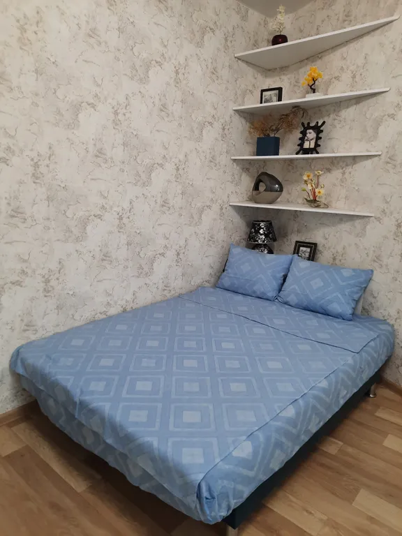 Квартира с панорамными окнами в новом ЖК у самолета