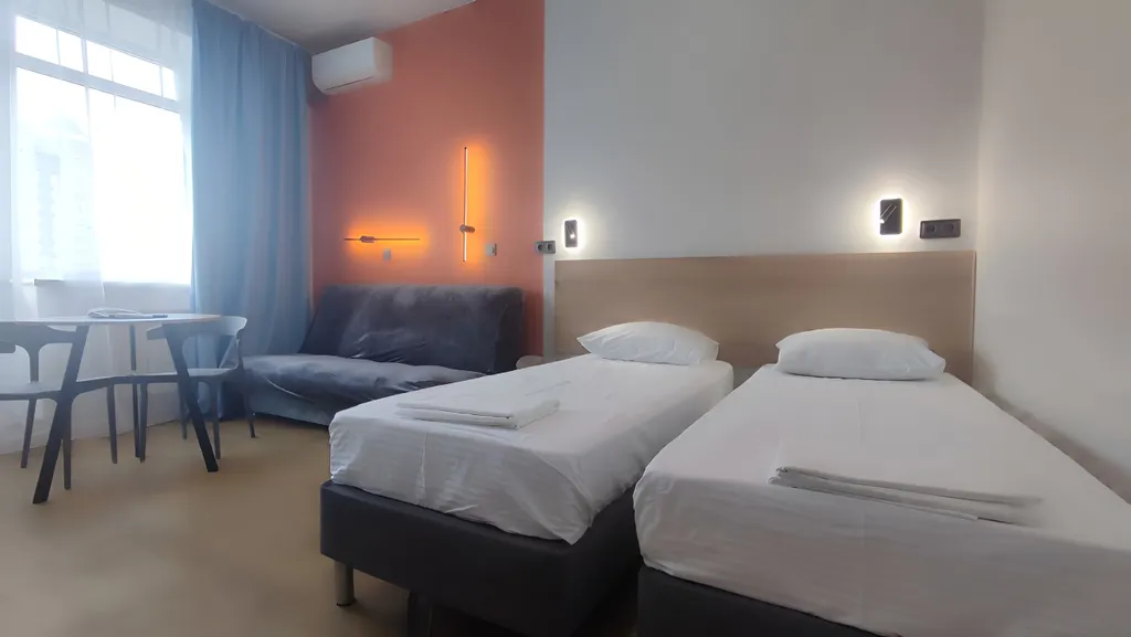 Четырехместный комфорт с балконом во двор