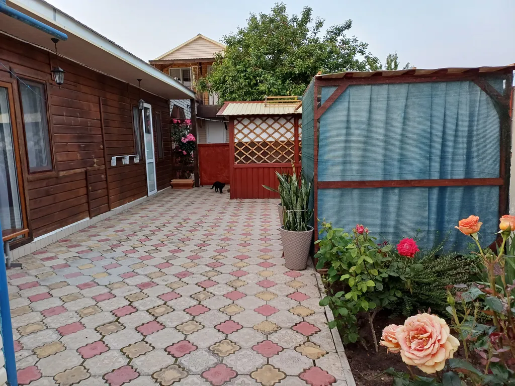 Коттедж Уютный домик в тихом месте — Витязево