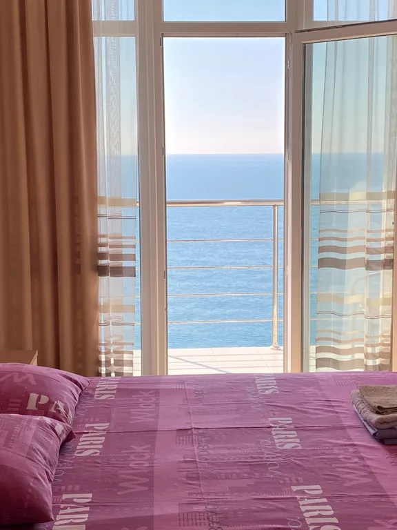 Квартира с прямым видом на море