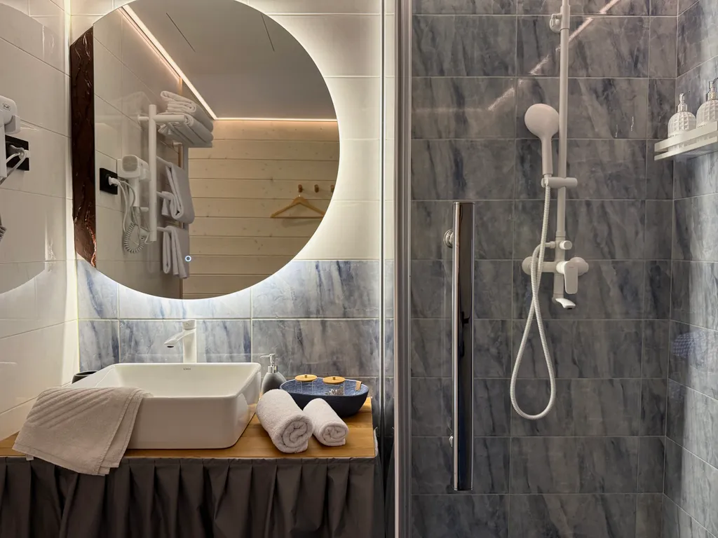 Уютный А-фрейм Ручей с баней и чаном