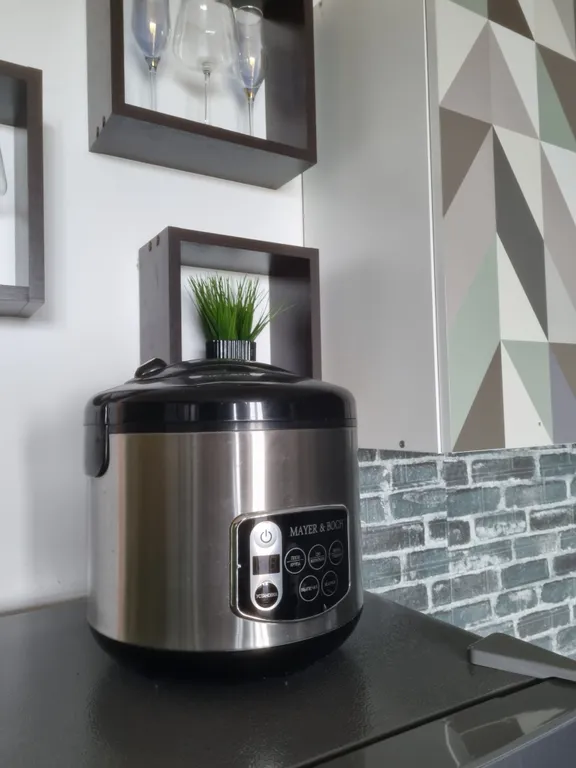 Студия в тихом районе Муринские пруды