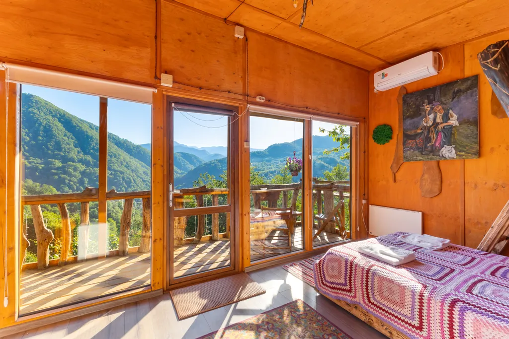 Глемпинг с видом на горы