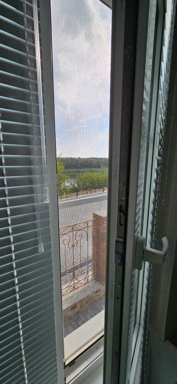 Дом на набережной