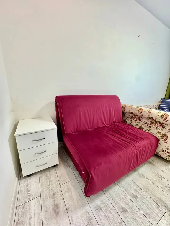 Просторная светлая однокомнатная квартира с уютной домашней атмосферой