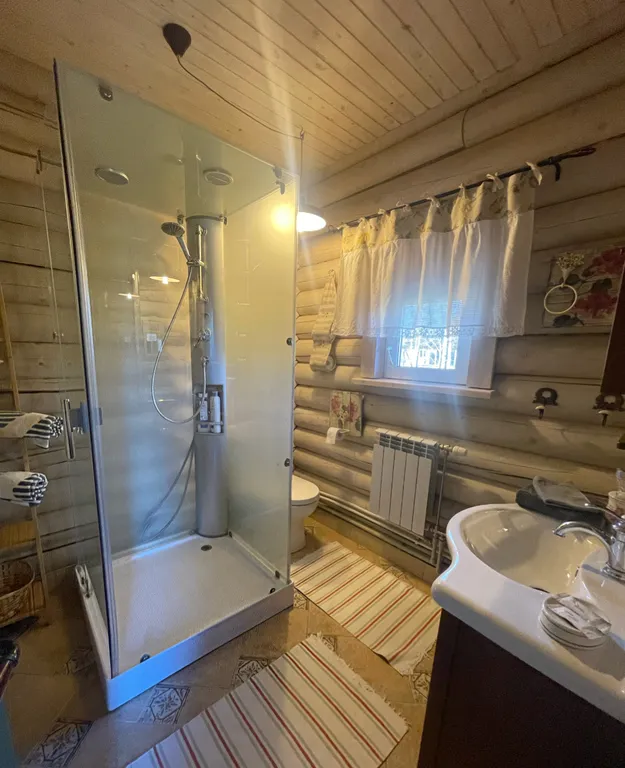 Дом у озера