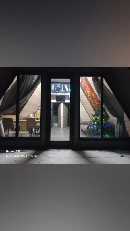 Дом А-фрейм с видом на лес