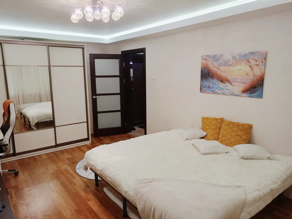 Просторная квартира в 10 минутах от вокзала и центра — аренда посуточно в Минск