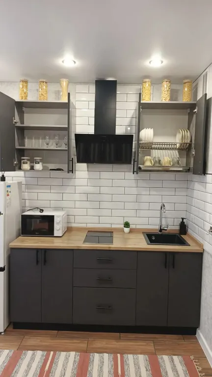 Уютная квартира рядом с мнтк и областной больницей