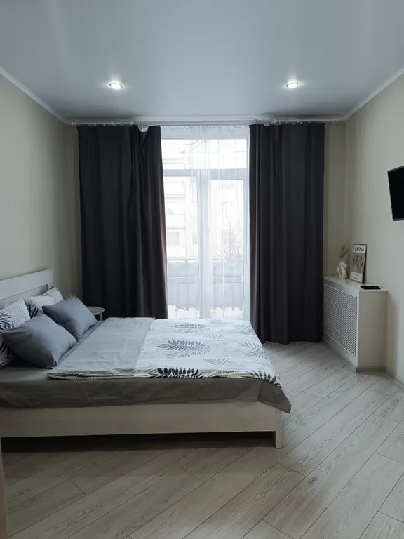 Достойная двухкомнатная квартира в самом центре города