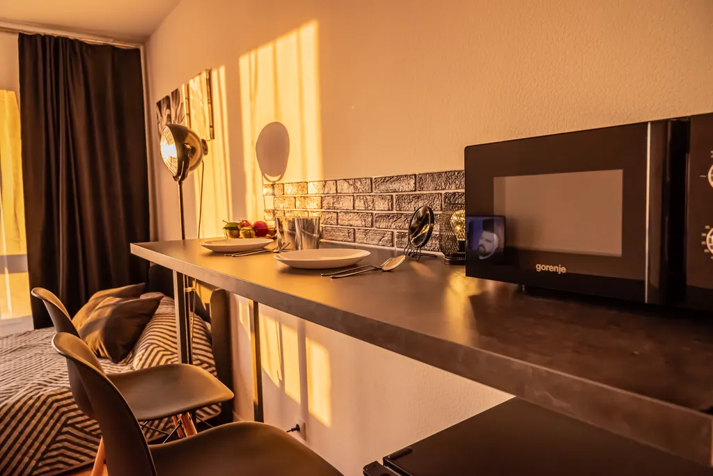 Уютная, красивая квартира-студия The Room Black