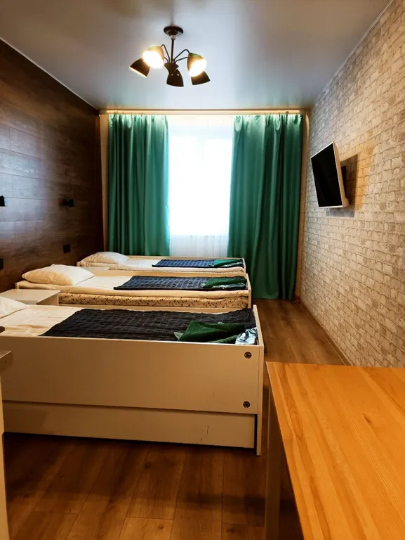 Трехместные апартаменты с кухней и видом на озеро