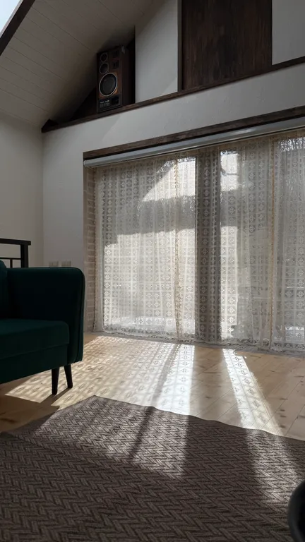 Шале в черте города с выходом в лес