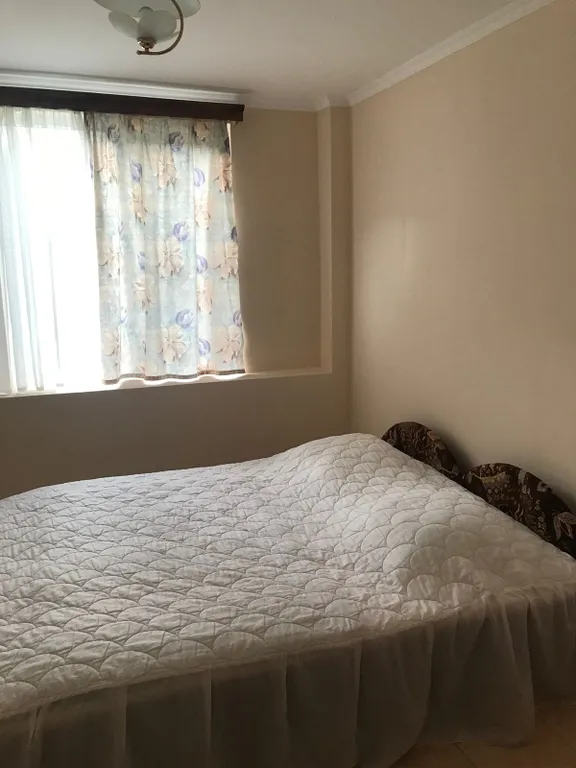 Первый этаж с отдельным входом в районе центрального рынка