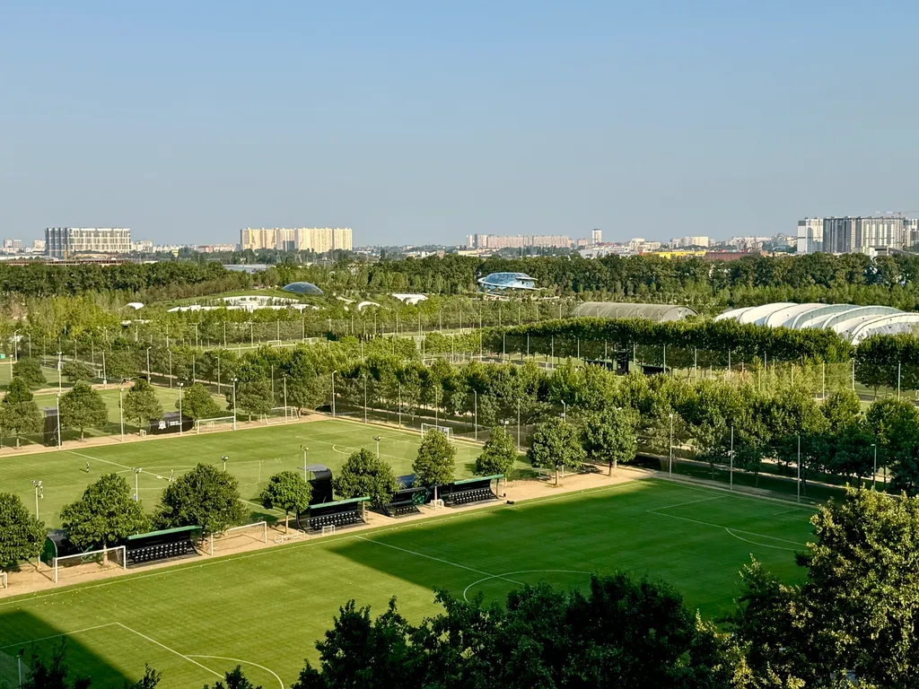 Квартира Светлая, уютная двухкомнатная квартира с видом на парк Галицкого — Краснодар