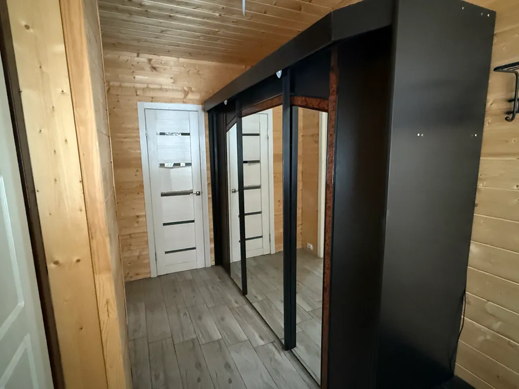 Уютный дом в лесу