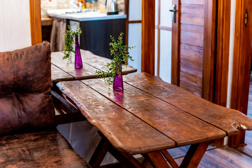 Квартира 2-комнатная в старинном особняке с парковкой