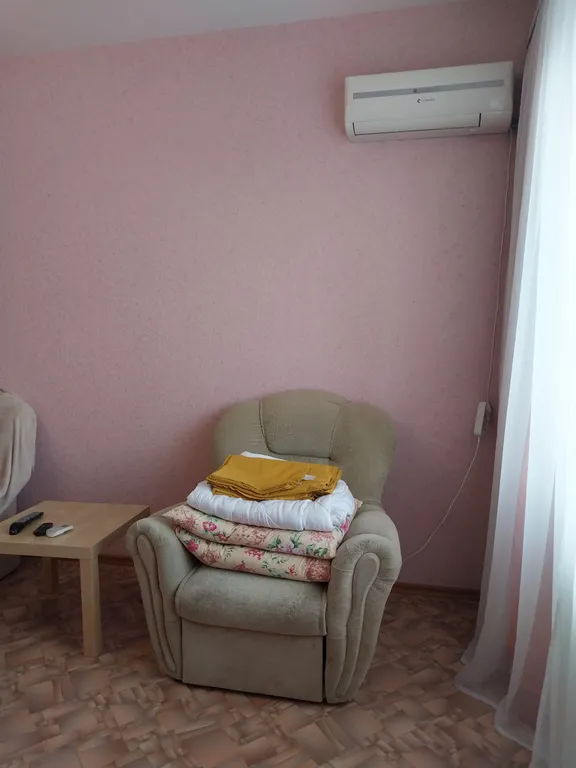 Комфортная евродвушка с двумя диванами в отдельных комнатах