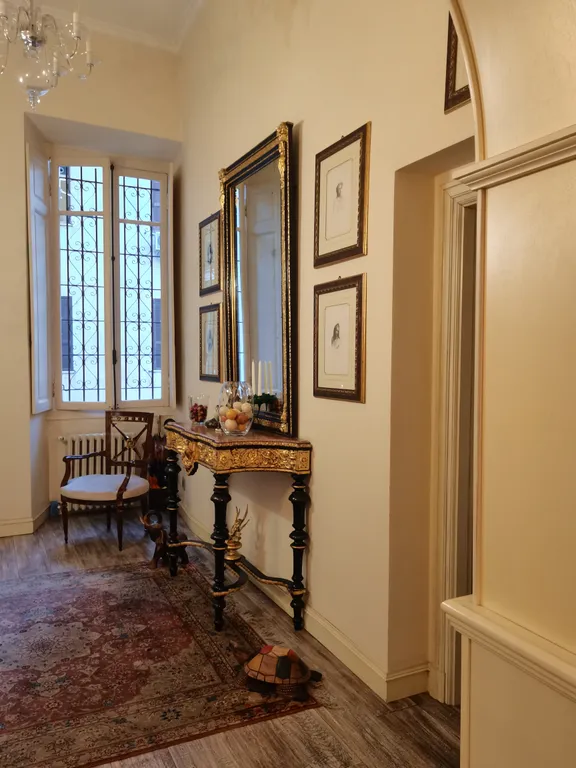 Комната с личной ванной в центре около Ватикана и площади Дель Пополо