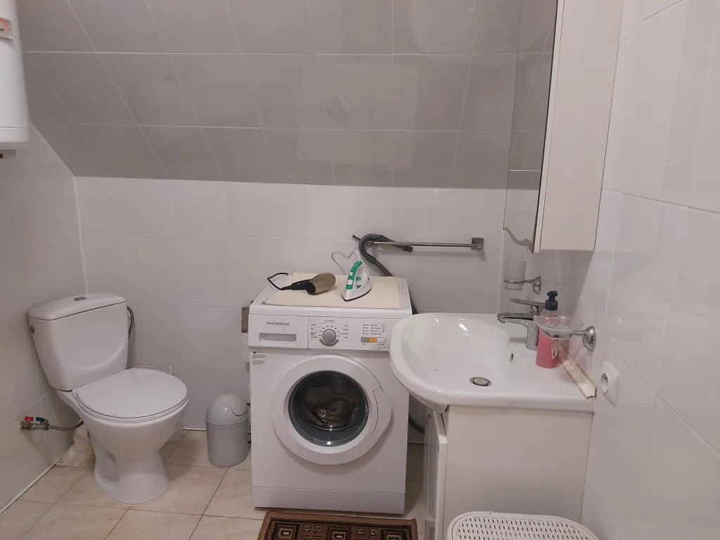 Комната студия в доме на берегу моря