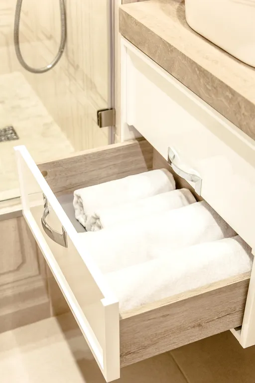 Весна для 6 гостей