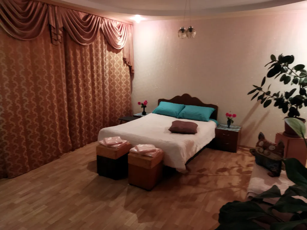 Просторная двухэтажная квартира на площади Возрождения — аренда посуточно в Ессентуки