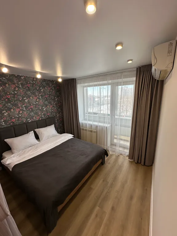 Квартира на набережной с видом на Китай