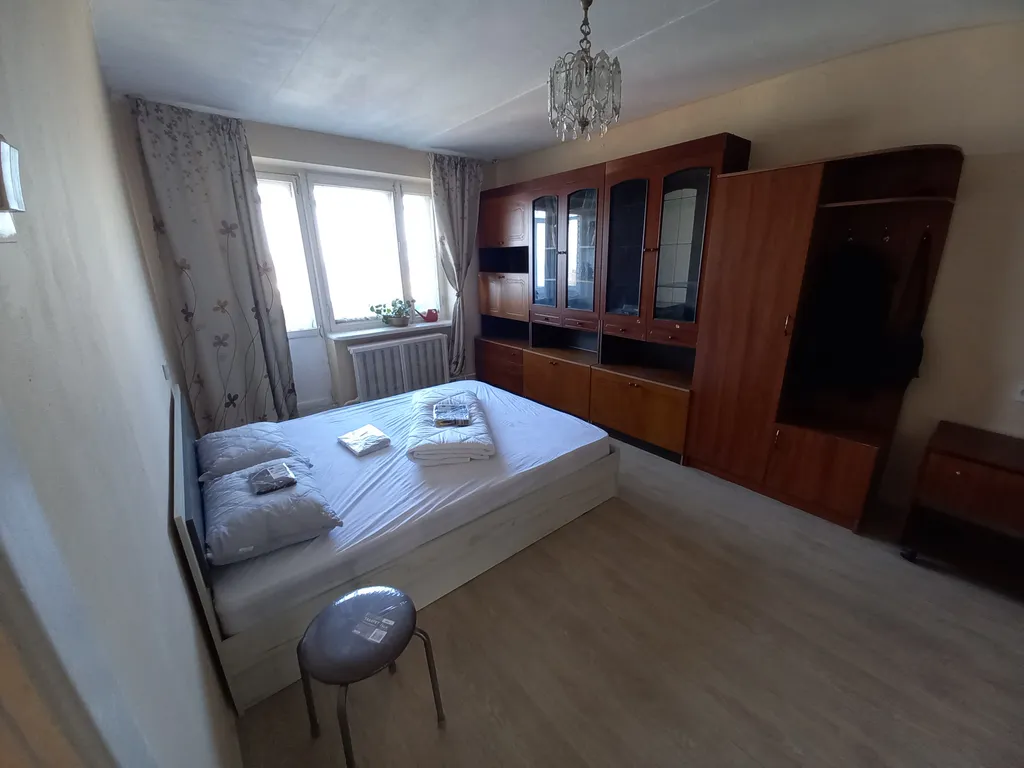 Двухкомнатная в центре, красивый вид на город и море