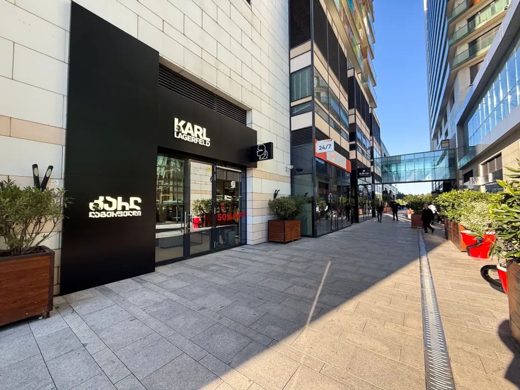 Двухкомнатная квартира на берегу моря, Bellevue Residence