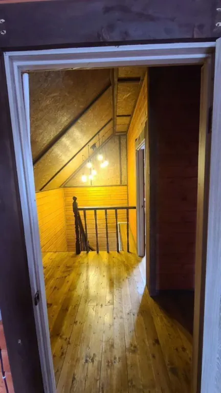 Коттедж в живописном месте на берегу реки Бия