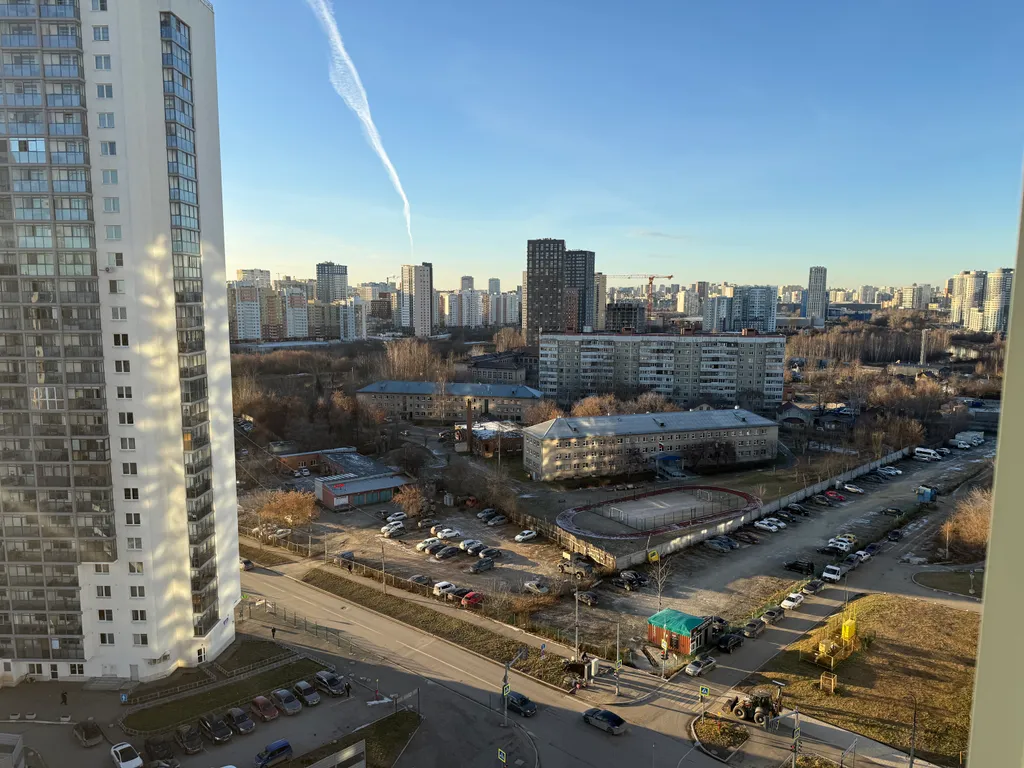 Уютная студия Рощинская 26 с видом на пруд