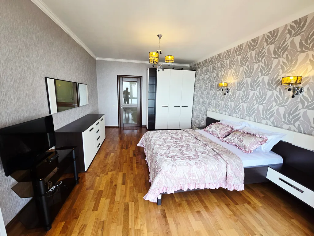 Квартира Просторная квартира с панорамным шикарным видом на море — Адлер