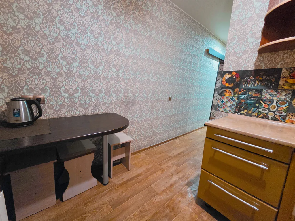 Однокомнатная около ЖД института