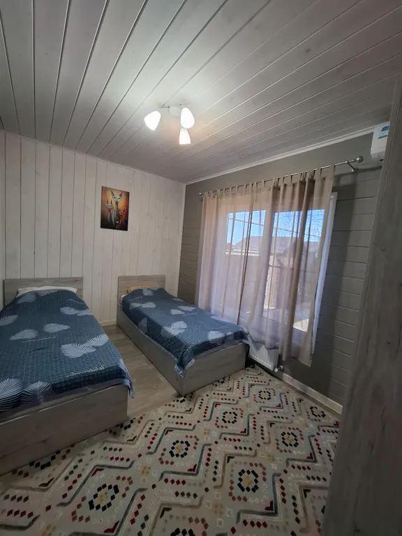 Семейный дом на берегу моря