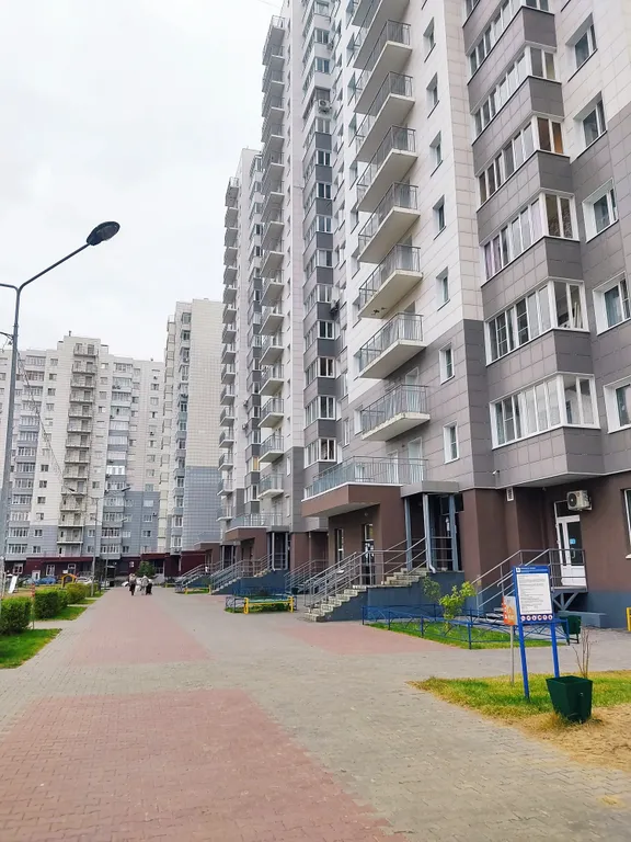 Квартира находится рядом с аэропортом