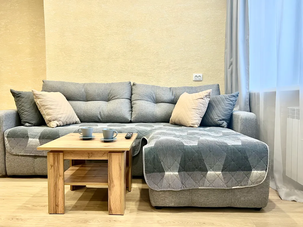 Квартира 2-комнатная Квартира — Кировск