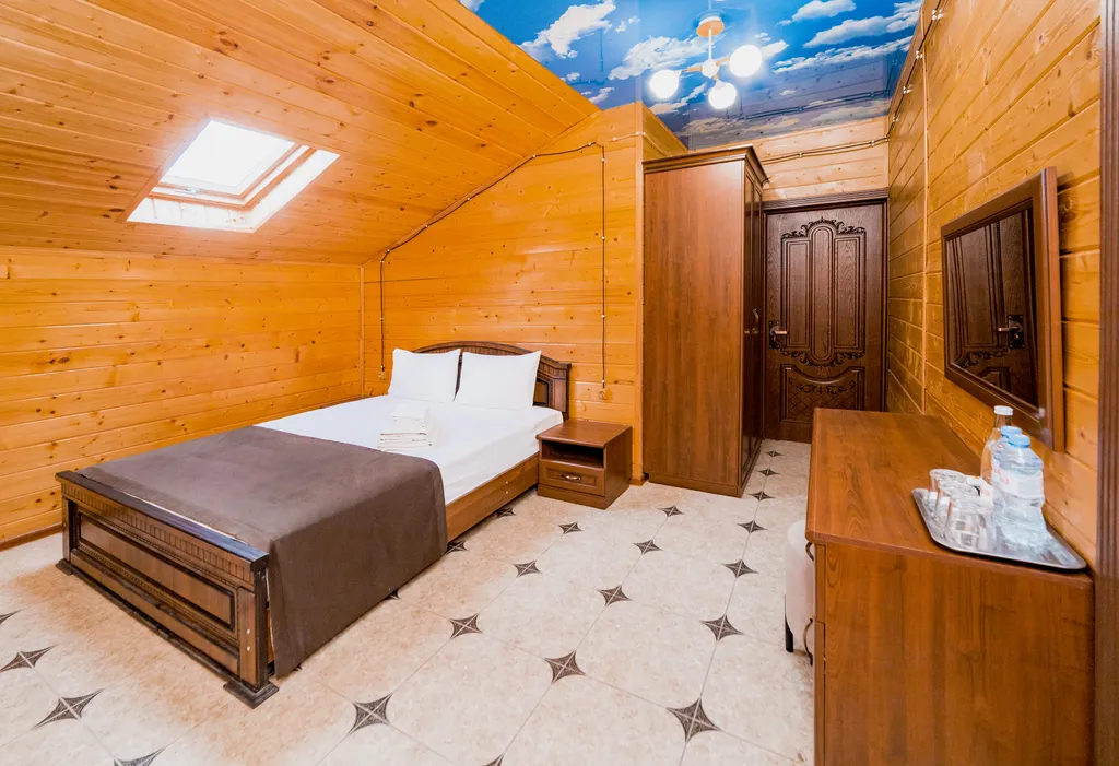 Семейный двухкомнатный номер с питанием "все включено"