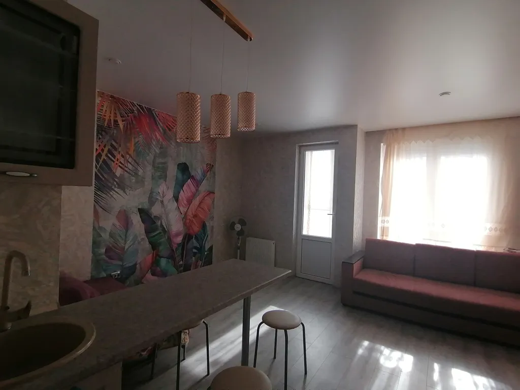 Квартира Квартира Просторная студия с южным настроением — Анапа