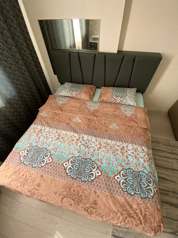 Квартира в центре с видом на Белый дом и горы