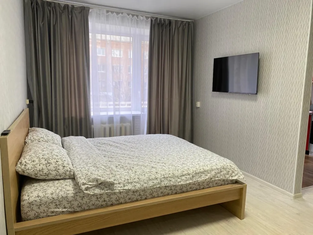 Уютная однокомнатная квартира — аренда посуточно в Заречный