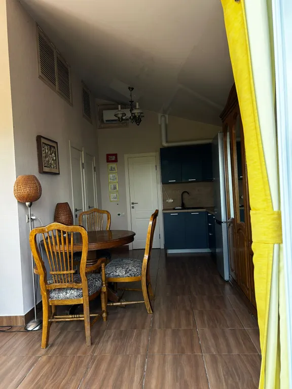 Домик с панорамным видом