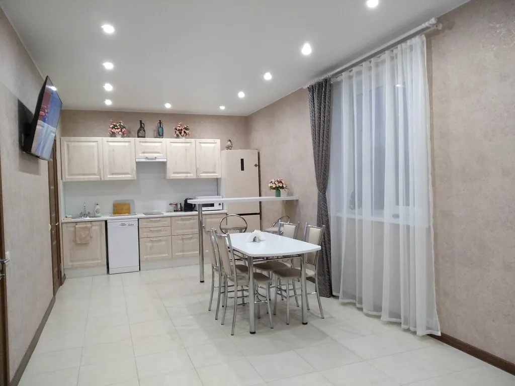 Коттедж с баней и бассейном