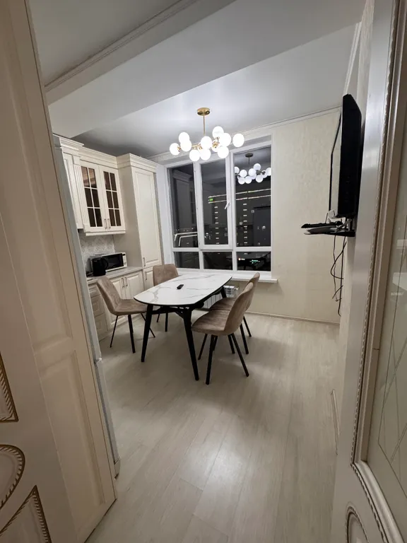 Уютная двухкомнатная квартира в центре города — аренда посуточно в Бишкек